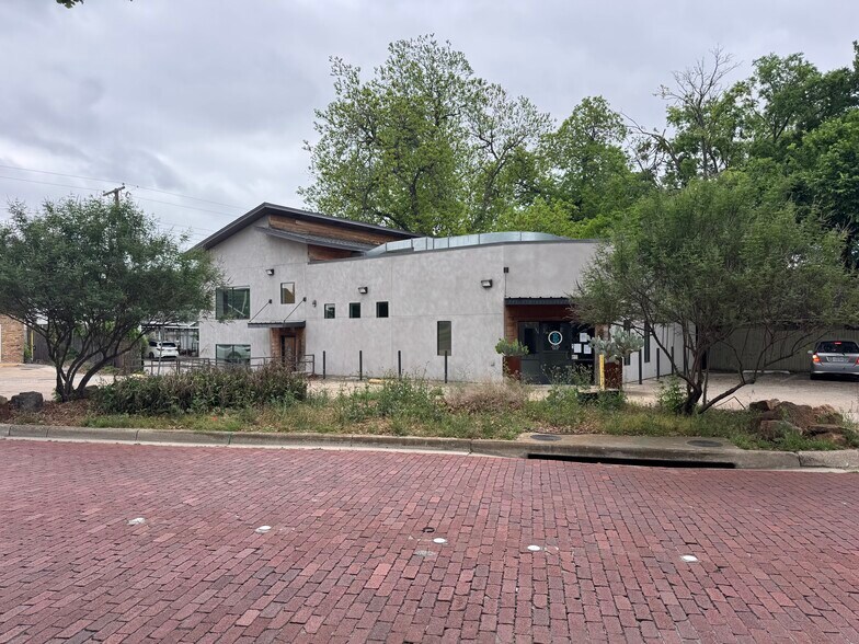 4319 Camp Bowie Blvd, Fort Worth, TX à vendre - Photo de l’immeuble – Image 2 sur 23