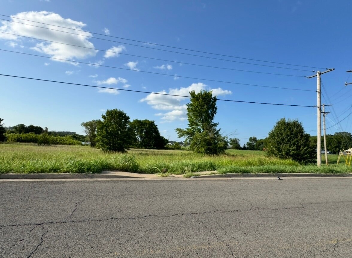 Hwy 62 Willis Rd, Tahlequah, OK à louer Photo principale– Image 1 sur 4