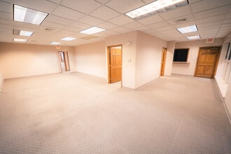 1 Hatfield Ln, Goshen, NY à louer Photo intérieure– Image 1 sur 15