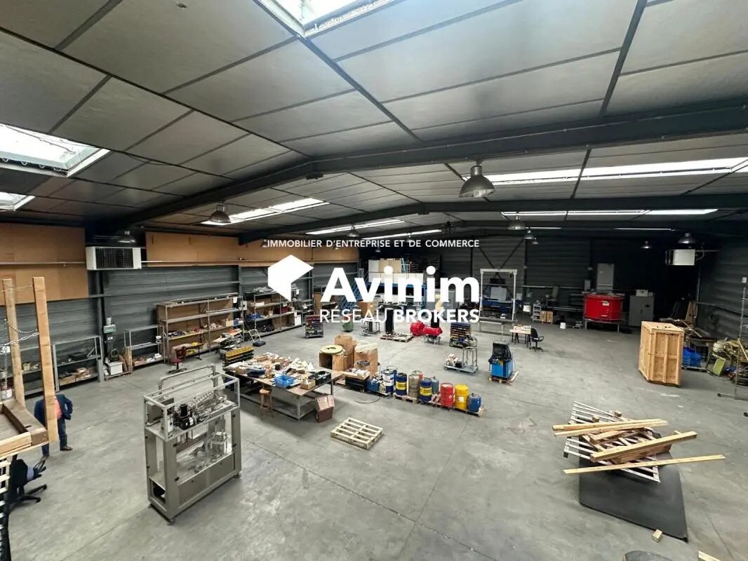Industriel/Logistique dans Persan à vendre Photo intérieure– Image 1 sur 3