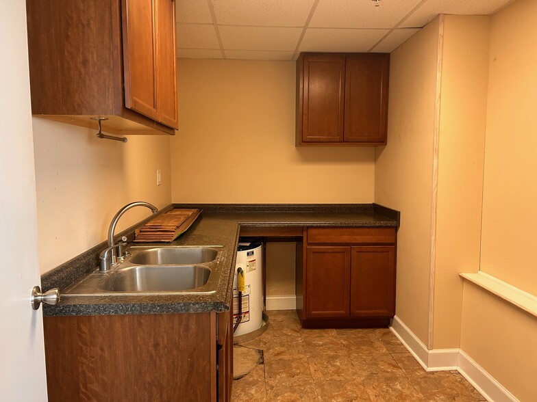 1030 Campbell St, Thomasville, GA à louer - Photo de l’immeuble – Image 3 sur 10