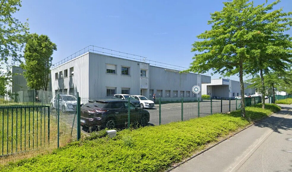 Local d’activités dans Saint-Herblain à louer - Photo de l’immeuble – Image 3 sur 4