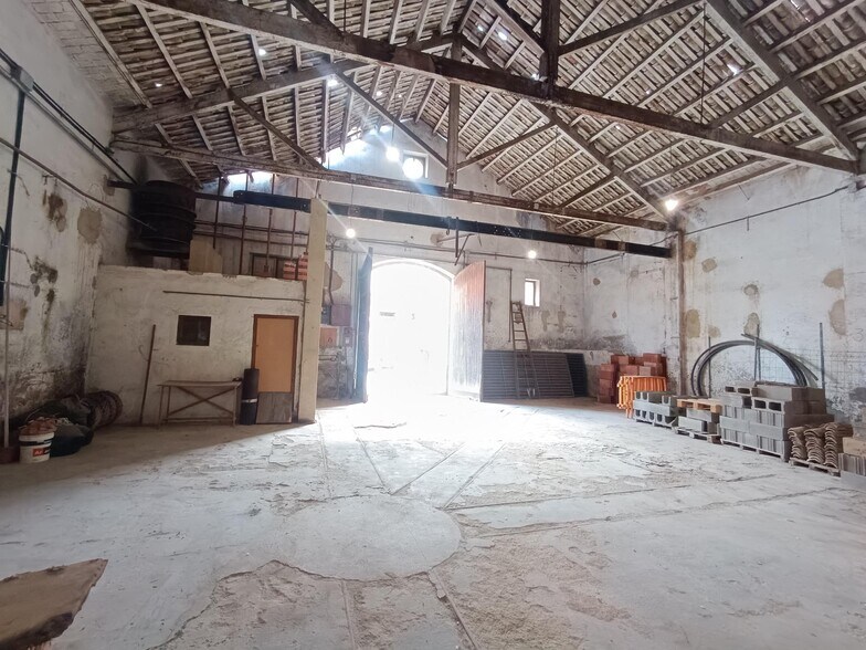 Industriel/Logistique dans Masllorenç, Tarragona à vendre - Photo de l’immeuble – Image 3 sur 9