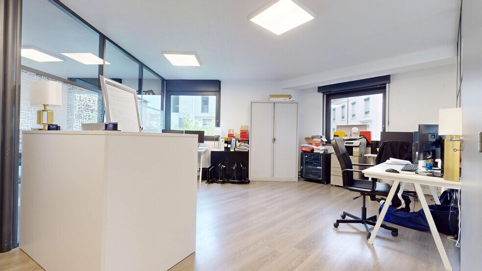 Bureau dans Lyon à louer - Photo de l’immeuble – Image 3 sur 9