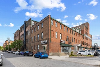 3500 Boston St, Baltimore, MD à louer Photo de l’immeuble– Image 2 sur 5