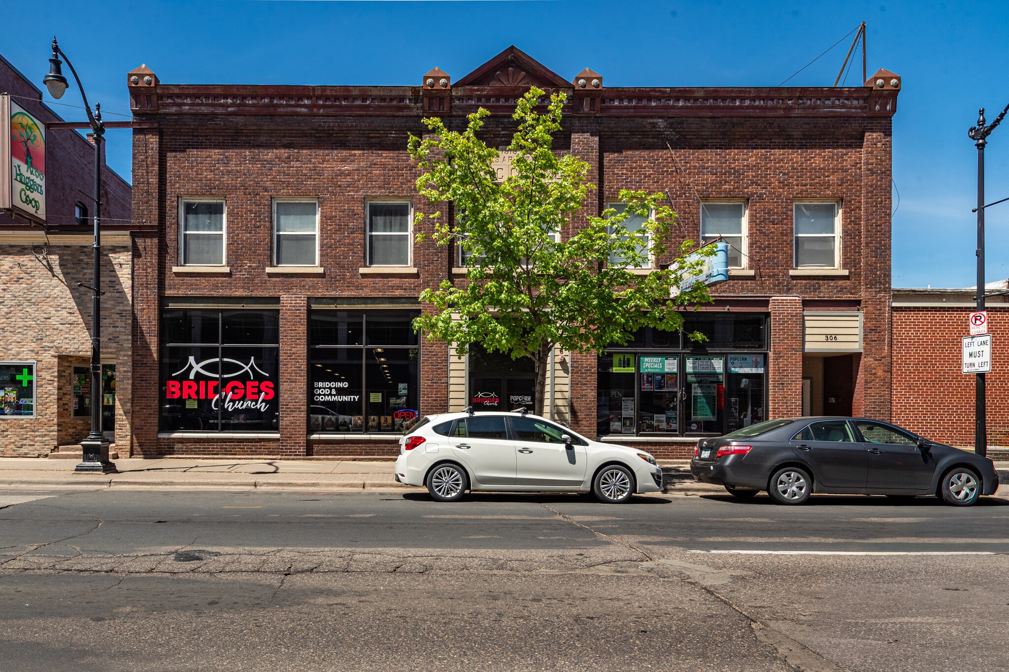 310 4th St S, La Crosse, WI à louer Photo intérieure– Image 1 sur 18