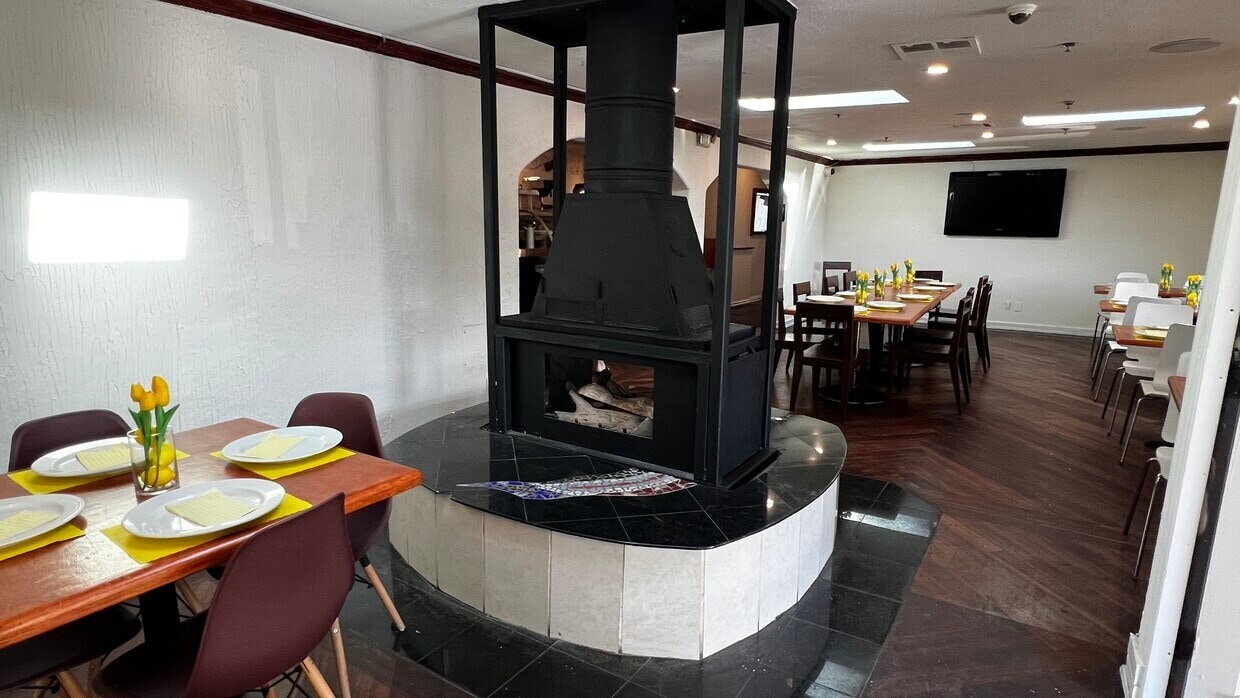 111 W Avenida Palizada, San Clemente, CA à louer Photo intérieure– Image 1 sur 17