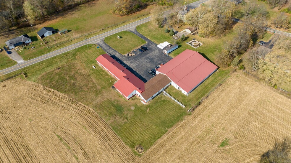 12630 Walnut Creek Pike, Ashville, OH à louer - Photo de l’immeuble – Image 3 sur 51