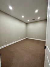 1110 S Friendswood Dr, Friendswood, TX à louer Photo de l’immeuble– Image 2 sur 20