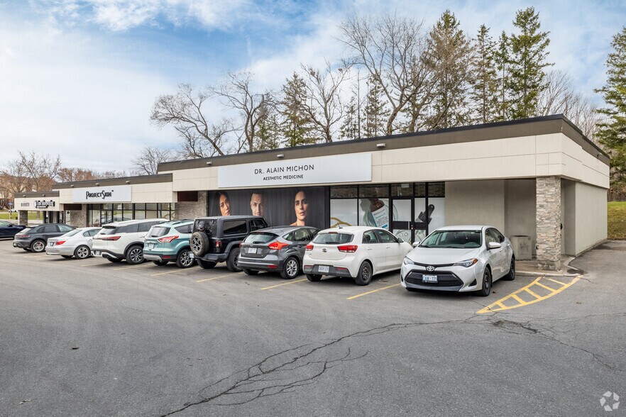 347-375 St. Laurent Blvd, Ottawa, ON à louer - Photo de l’immeuble – Image 2 sur 4