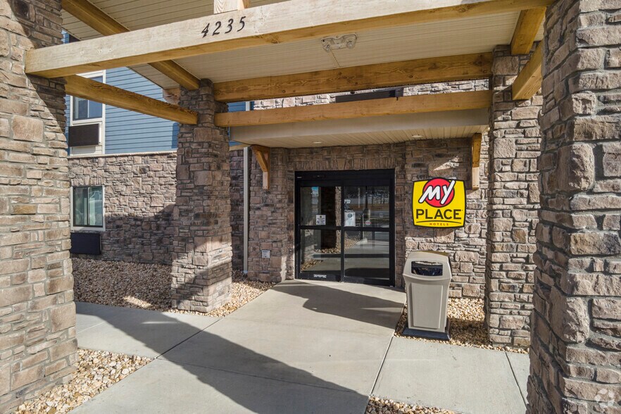 4235 Market Center Dr, King George, VA à vendre - Photo de l’immeuble – Image 3 sur 6