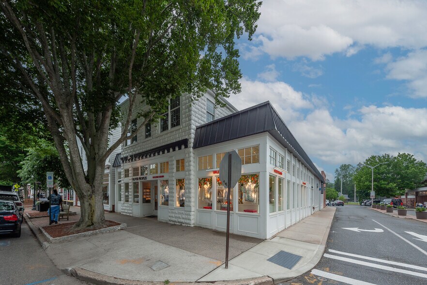 53-55 Newtown Ln, East Hampton, NY à louer - Photo de l’immeuble – Image 2 sur 18
