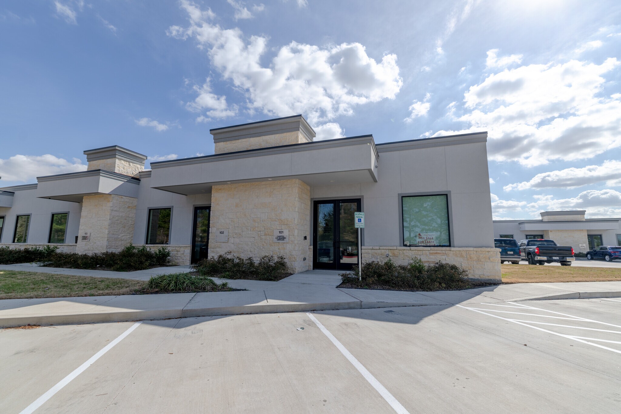 17904 W Lake Houston Pky, Atascocita, TX à vendre Photo principale– Image 1 sur 17