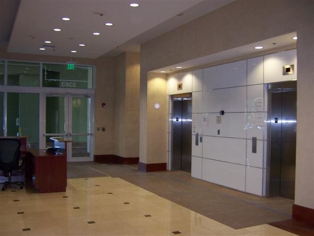 3363 NE 163rd St, North Miami Beach, FL à vendre - Photo intérieure – Image 2 sur 84
