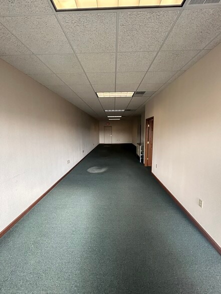 123-125 W Upham St, Marshfield, WI à vendre - Photo intérieure – Image 3 sur 3