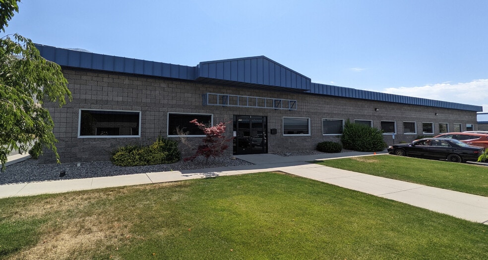 533 E Lakeview Pky, Provo, UT à louer - Photo principale – Image 1 sur 1