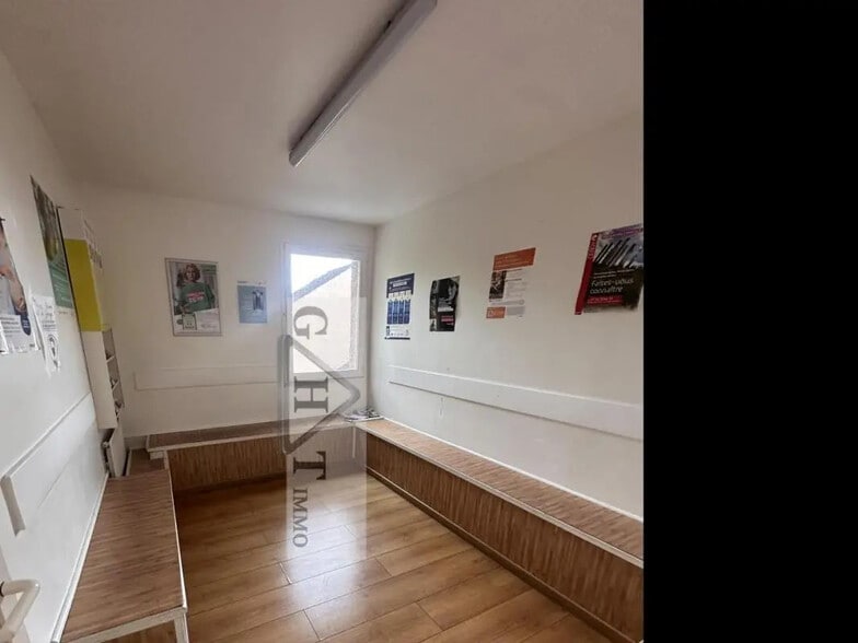Bureau dans Cergy à vendre - Photo de l’immeuble – Image 3 sur 8