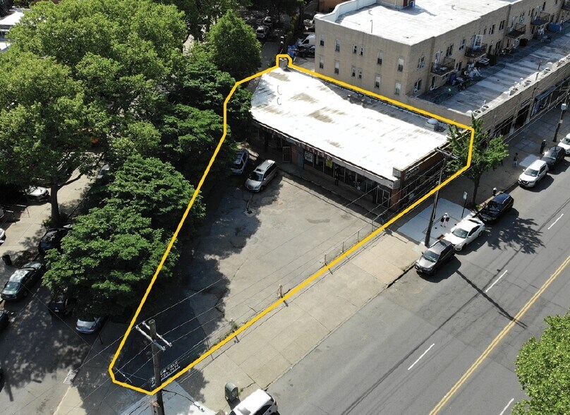 1629 Ralph Ave, Brooklyn, NY à vendre - Photo de l’immeuble – Image 2 sur 13