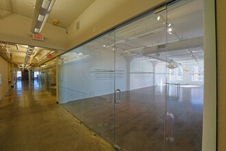 127 E 9th St, Los Angeles, CA à louer Photo intérieure– Image 2 sur 16