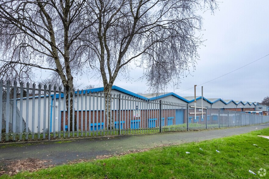 3 Bescot Estate, Wednesbury à louer - Photo de l’immeuble – Image 2 sur 2