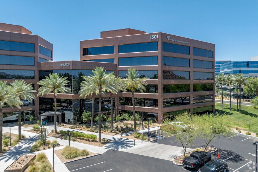 1501 W Fountainhead Pky, Tempe, AZ à louer - Photo de l’immeuble – Image 3 sur 6