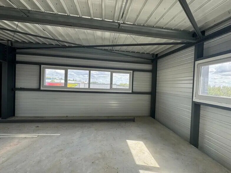 Local d’activités dans Bretteville-sur-Odon à louer - Photo intérieure – Image 3 sur 3