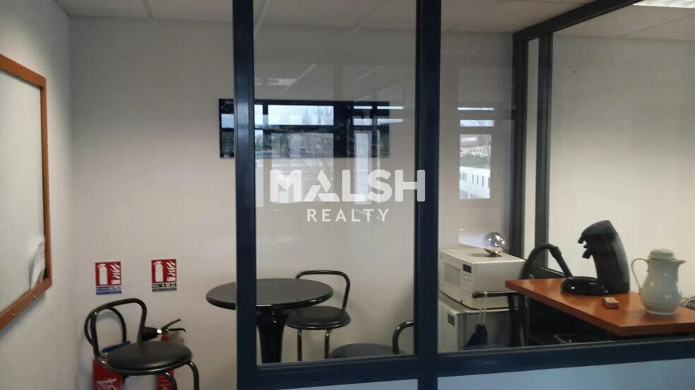 Bureau dans Limonest à vendre - Photo de l’immeuble – Image 2 sur 8