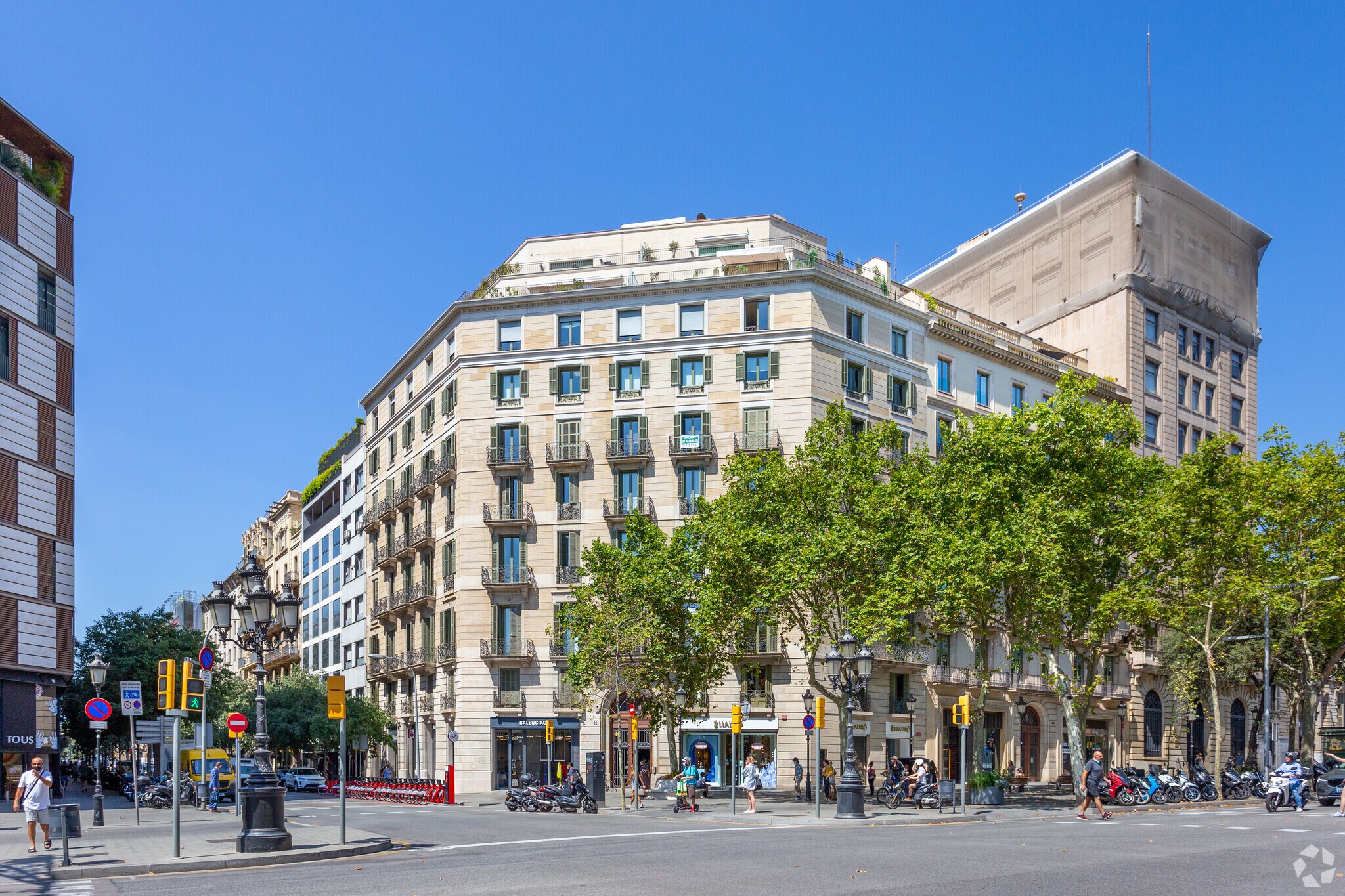 Bureau dans Barcelone, Barcelona à louer Photo principale– Image 1 sur 5