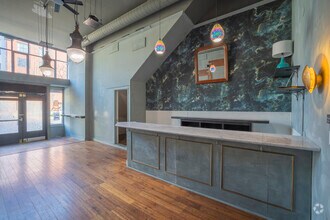 1901-1915 San Pablo Ave, Oakland, CA à louer Photo intérieure– Image 2 sur 10