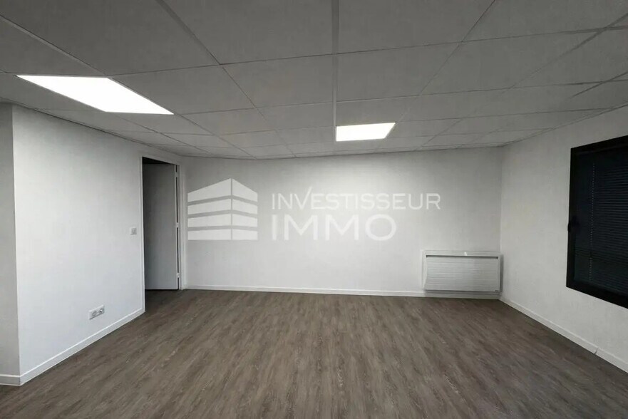 Bureau dans Lagny-sur-Marne à louer - Photo intérieure – Image 3 sur 4