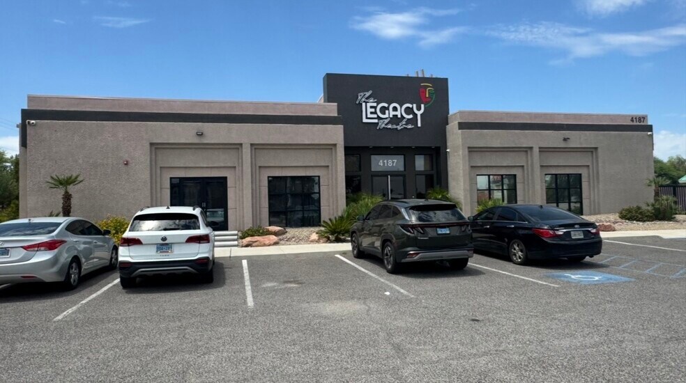 4187 S Pecos Rd, Las Vegas, NV à vendre - Photo de l’immeuble – Image 2 sur 89