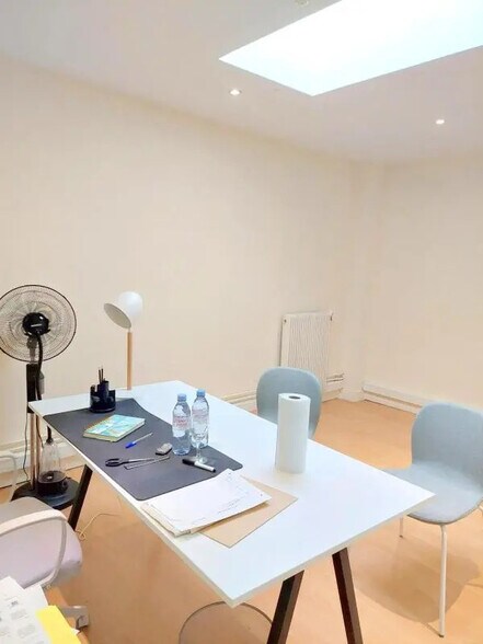 Bureau dans Houilles à louer - Photo de l’immeuble – Image 3 sur 5