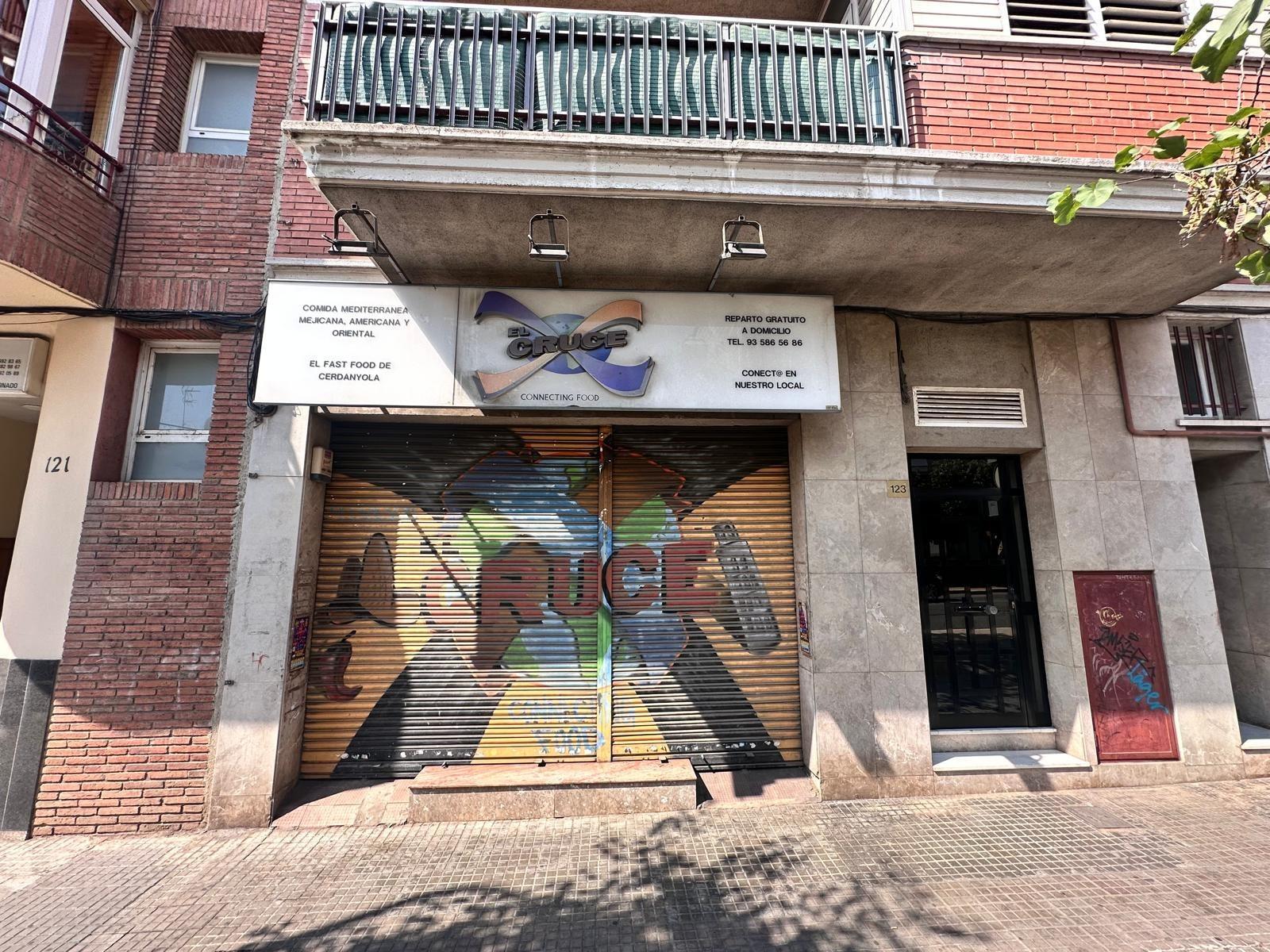 Immeuble residentiel dans Cerdanyola del Vallès, Barcelona à vendre Photo de l’immeuble– Image 1 sur 5