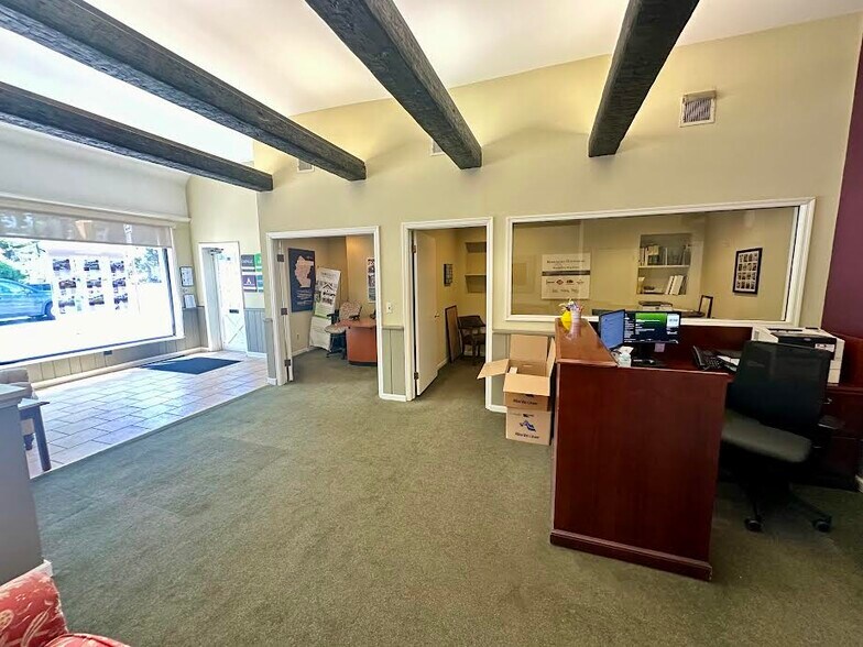 538 Bloomfield Ave, Verona, NJ à louer - Photo intérieure – Image 3 sur 29