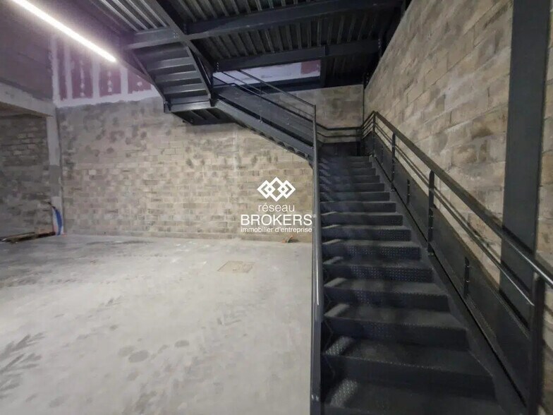 Industriel/Logistique dans Montfermeil à louer - Photo intérieure – Image 3 sur 4