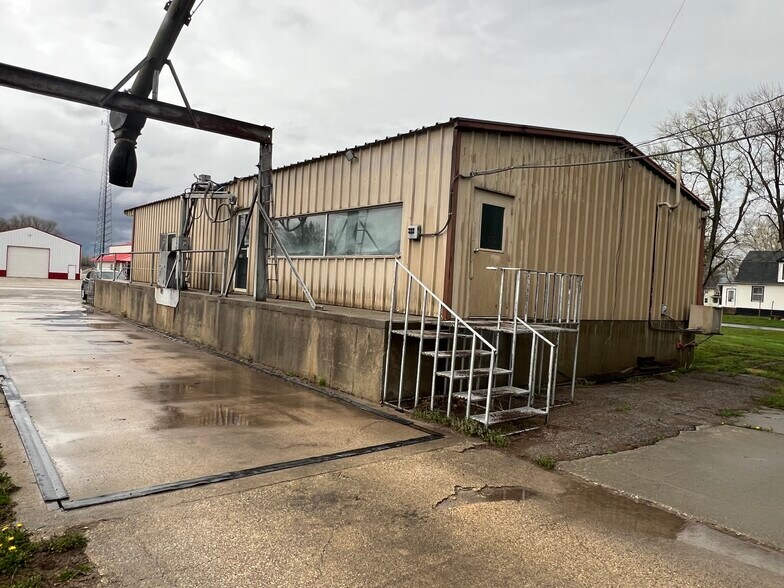 300 Chestnut St, Elliott, IA à vendre - Photo de l’immeuble – Image 3 sur 14