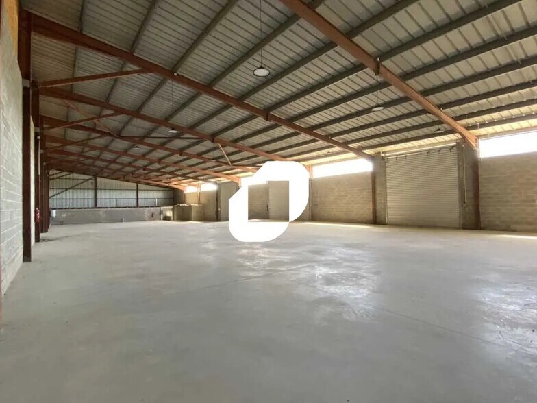 Bureau dans Cournonterral à louer - Photo de l’immeuble – Image 2 sur 11