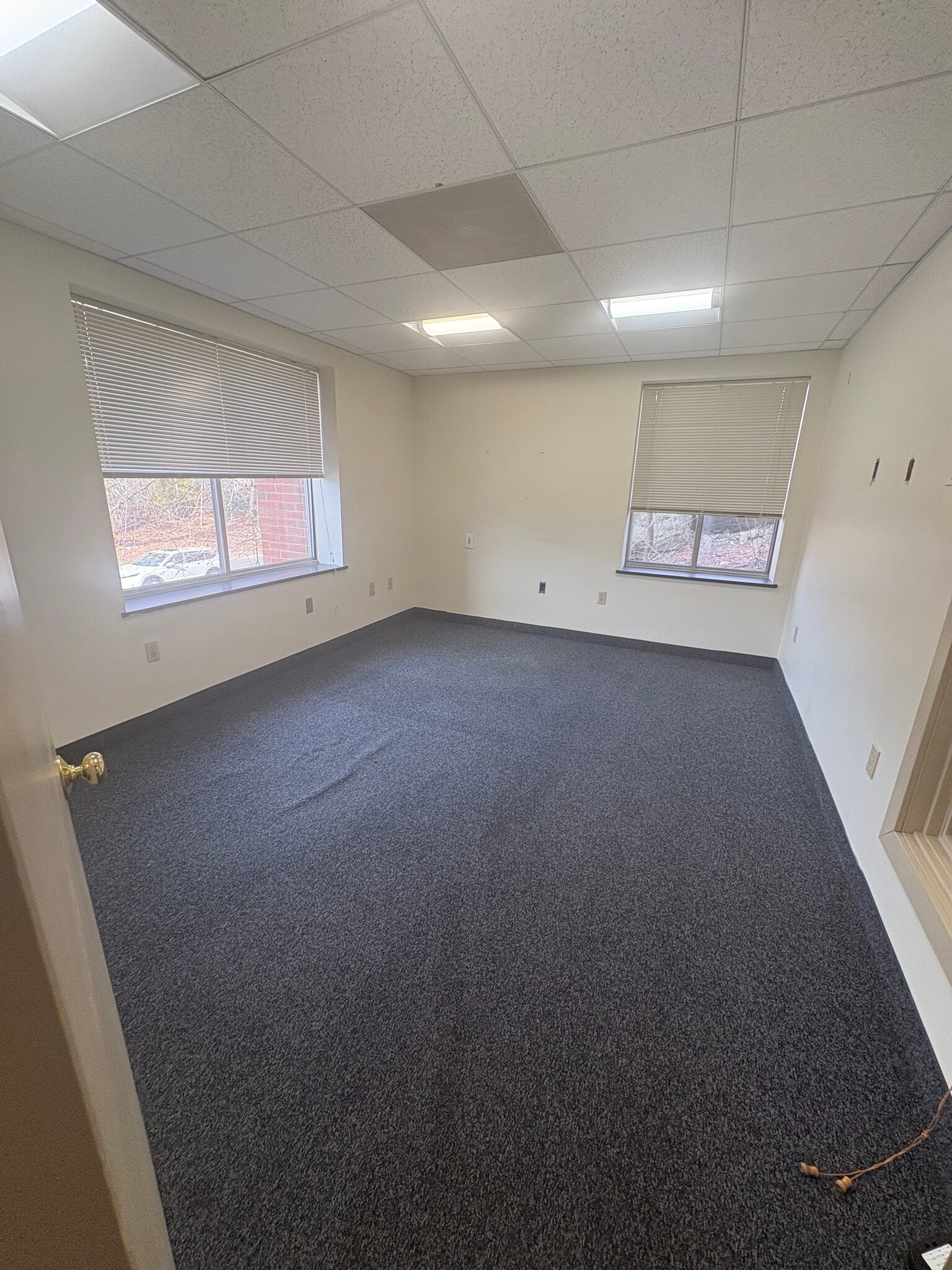 440 Totten Pond Rd, Waltham, MA à louer Photo de l’immeuble– Image 1 sur 3