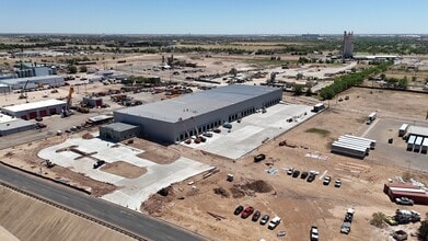 230 NE Loop 289, Lubbock, TX à louer Photo intérieure– Image 2 sur 17