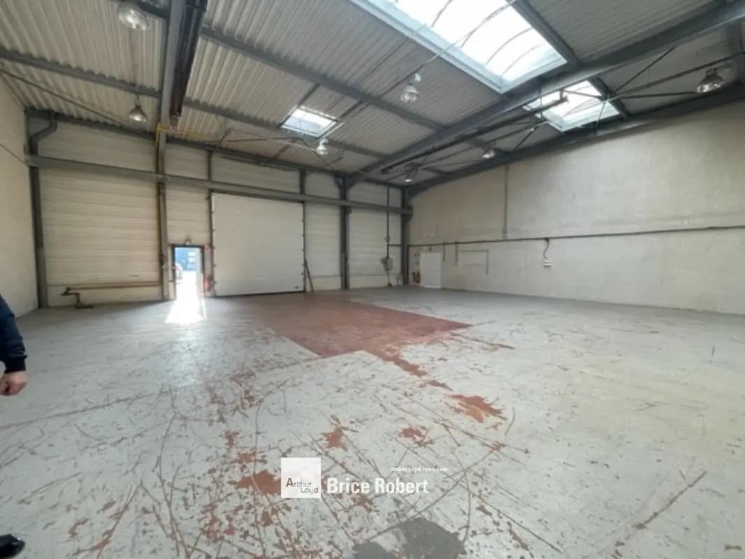 25 Rue Du 35Eme Regiment D'Aviation, Bron à vendre Photo intérieure– Image 1 sur 4