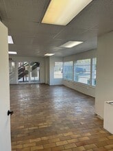 68487 E Palm Canyon Dr, Cathedral City, CA à louer Photo intérieure– Image 2 sur 3