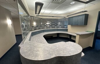 6453 Morrison St, Niagara Falls, ON à louer Photo intérieure– Image 2 sur 16