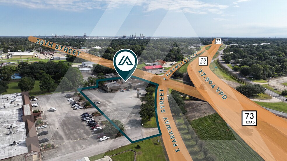 5601 E Parkway St, Groves, TX à vendre - Photo de l’immeuble – Image 2 sur 9