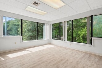 71 Spit Brook Rd, Nashua, NH à louer Photo intérieure– Image 1 sur 18