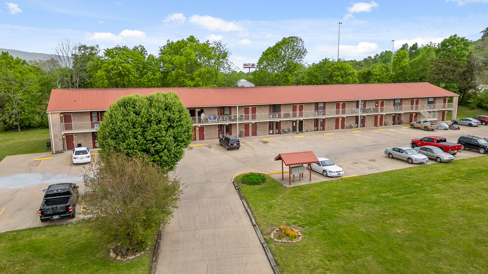 2 Killian Ave, Trenton, GA à vendre - Photo de l’immeuble – Image 2 sur 52