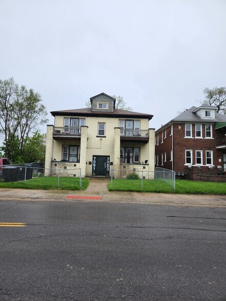 7051 Joy Rd, Detroit, MI à vendre - Photo de l’immeuble – Image 3 sur 4