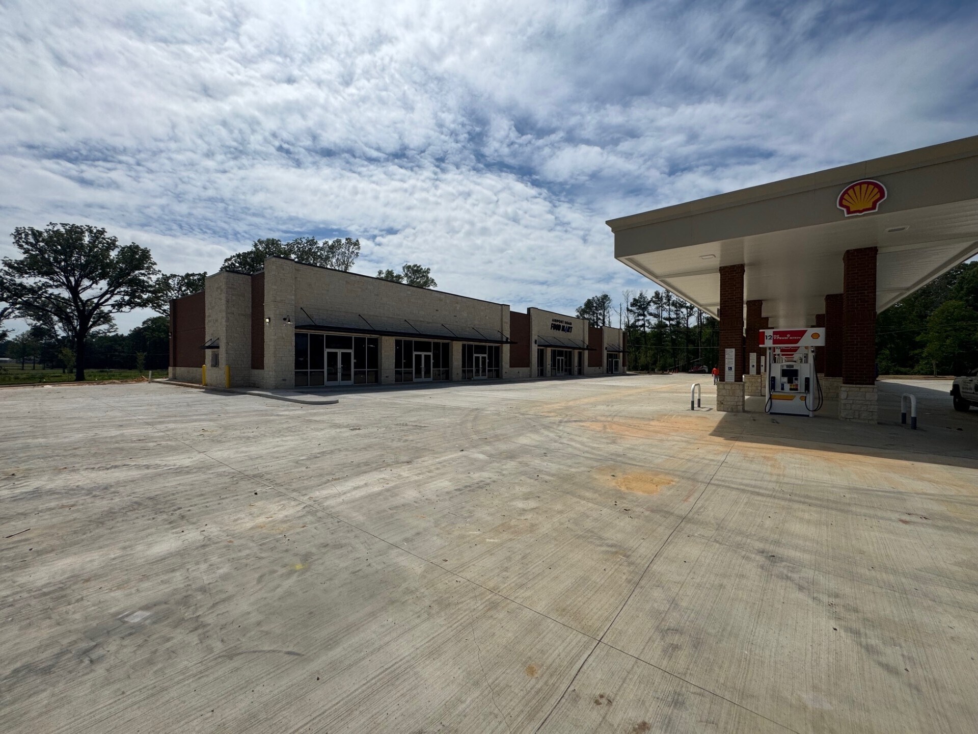 701 Airport Rd, Flowood, MS à louer Photo principale– Image 1 sur 8