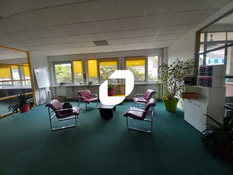 Bureau dans Bagneux à louer - Photo de l’immeuble – Image 3 sur 8
