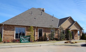 908 SW 107th St, Oklahoma City, OK à louer Photo intérieure– Image 2 sur 4