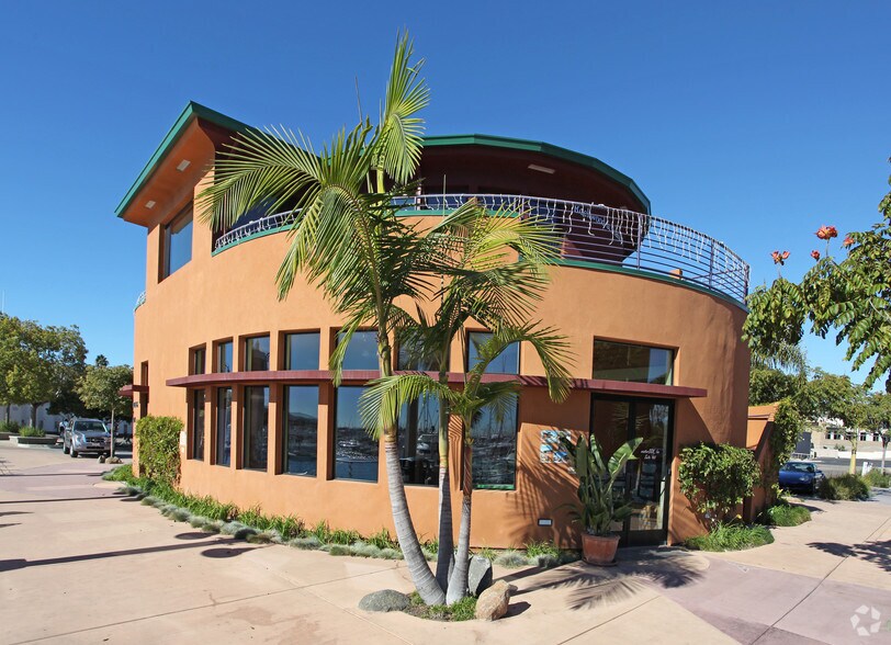 5000 N Harbor Dr, San Diego, CA à louer - Photo principale – Image 2 sur 10